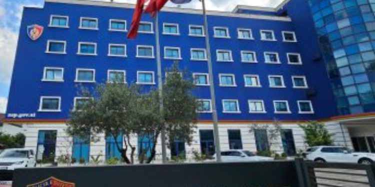 Riformatizime në Policinë e Shtetit, Dhimitraq Ziu emërohet në postin e Drejtorit të Sigurisë Publike.