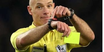 Risi në rregullat e futbollit; IFAB do të propozojë përdorimin e VAR për kartonin e dytë të verdhë.