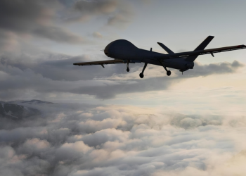 Rusia shkatërron 251 dronë ukrainas gjatë një nate sulmesh masive.