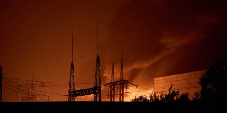 Rusia vazhdon ofensivën ndaj Ukrainës, dëmton rëndë infrastrukturën energjetike, Kievi përballet me mungesë energjie elektrike.