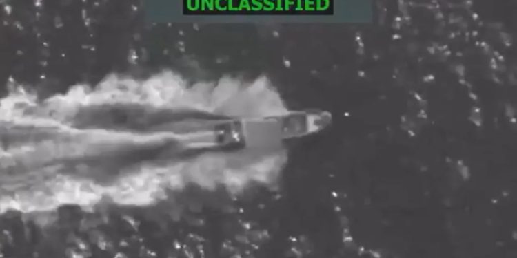 SHBA shpërthen rrjetin e trafikantëve të drogës në Oqeanin Paqësor, 14 të vrarë në operacionet ndaj katër anijeve.