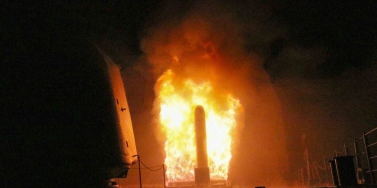 SHBA-të mund të ofrojnë raketat Tomahawk për Ukrainën, paralajmëron Kremlini: Do të përbënte një eskalim të rëndësishëm.