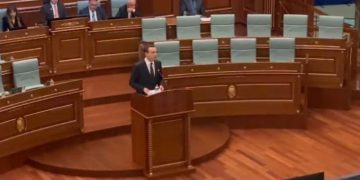 Seanca e Kuvendit të Kosovës: Kabineti i Albin Kurtit para rrëzimit të qeverisë.