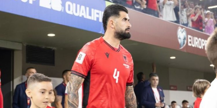 Sfidë historike për Elseid Hysajn, mbrojtësi i Kombëtares shqiptare, që barazon rekordin e ish-kapitenit Lorik Cana.