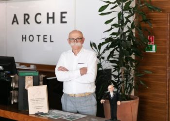 “Shkëputni fëmijë, hoteli mbulon kostot” / Iniciativa unike e miliarderit polak për rritjen e numrit të banorëve