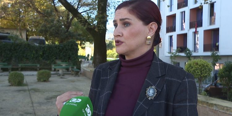 Shoqëria shqiptare nën stres: Tre vrasje brenda një dite, specialistët paralajmërojnë për nevojën e menjëhershme për forcuar kujdesin në shëndetin mendor.