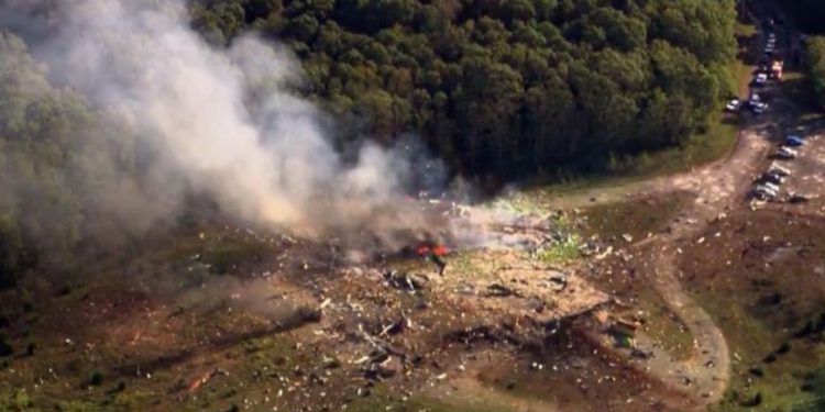 Shpërthim i fuqishëm në një fabrikë që prodhon eksplozivë në Tenesi, raportohen të vdekur dhe shumë persona të zhdukur.