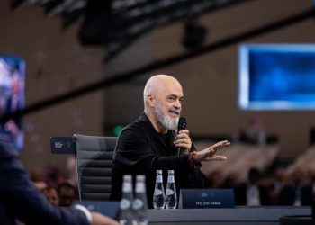 "Shqetësimi im është i madh", Rama ‘vë në pikëpyetje’ Evropën: Diskutohet vetëm për armatime, jo për një strategji paqeje.