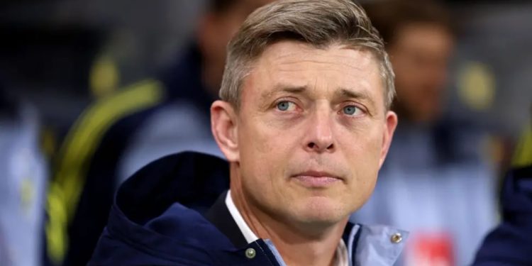 Shqipëria dhe Kosova në “ankth” për trajnerët, ndërsa rivali i ‘Dardanëve’ largohet nga trajneri pas humbjes në Goteborg.