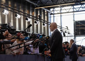 “Shqipëria po ndjek me shpejtësi anëtarësimin në BE”/ Rama nga Kopenhagen: Jemi viktima e sulmeve kibernetike nga Irani, të fuqishmit...