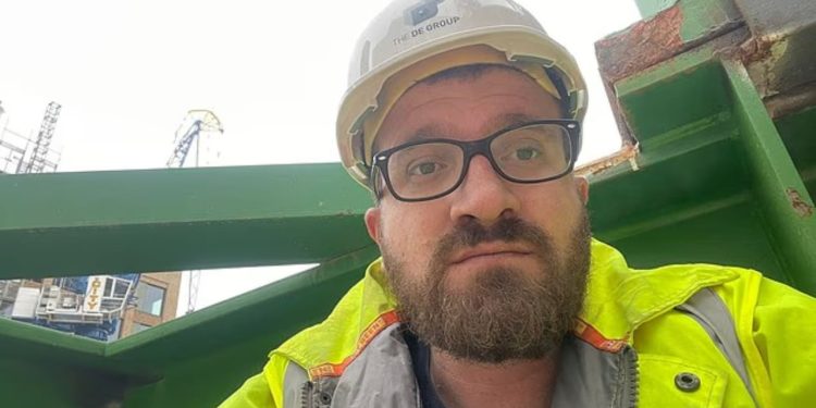 Shqiptari nga Kosova "baba" i 13 fëmijëve në Angli: Zbulohet mënyra e bartjes së tyre në Britaninë e Madhe, merr dënim me burg.