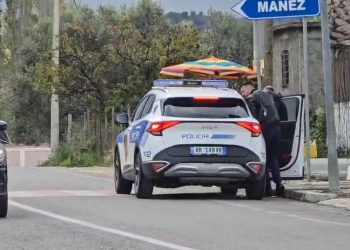 Shtatë individë të arrestuar lidhur me vrasjen e dyfishtë në Manëz, zbardhet dëshmia e kamerierit të lokalit ku ndodhi incidenti: Më ofendoi.