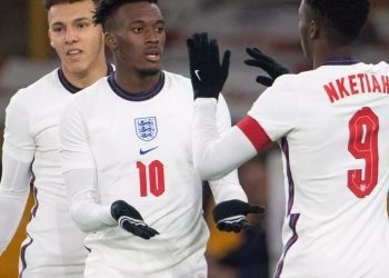 Shteti i tyre tradhtuar për 'Tre Luanët': Sulmuesit anglez kërkojnë të rikthehen te kombëtarja afrikane pas kualifikimit në Botëror