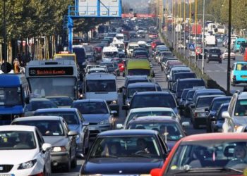 Sigurimi i automjeteve do të pësojë ndryshime nga viti 2026, me rritje të kostove për shoferët që përfshihen në aksidente.