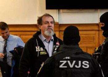 Sllovaki: 21 vjet burg për autorin e plagosjes së kryeministrit Robert Fico, në gjyq ai deklaron: Nuk kisha qëllim ta vrisja.