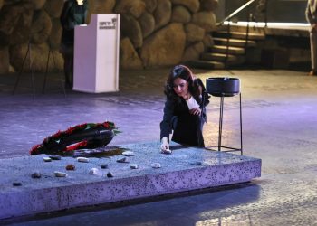 Spiropali në Memorialin e Holokaustit: Shqipëria nderohet si një vend i drejtë mes kombeve për shpëtimin e hebrenjve.