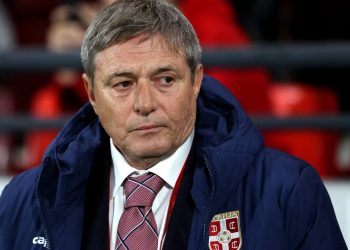 Sulmet ndaj Pixi-t vazhdojnë pas dorëheqjes, ndërsa serbët "çmenden" për pagën e Stojkoviç, e cila është thuajse trefishi i atij të Sylvinhos.