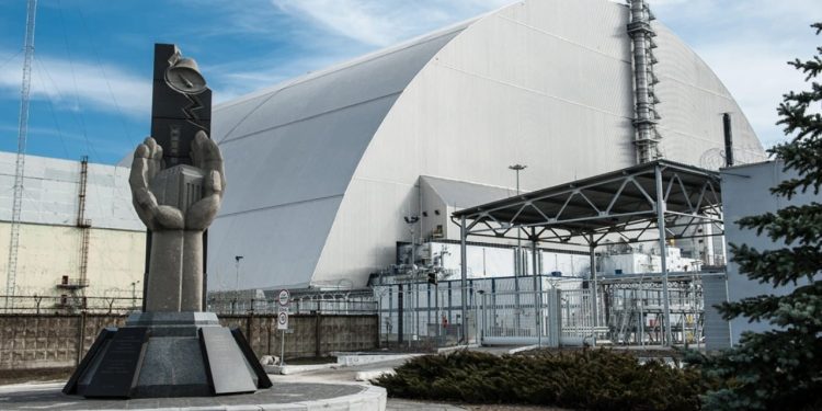 Sulmi rus çon në ndërprerjen e energjisë elektrike në centralin bërthamor të Çernobilit, Zelenskyy: Situatë kritike, si në vitin 2022.