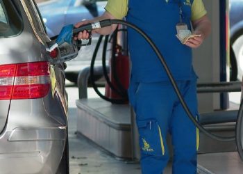 Taksa e re për naftën / Do të formohet një rezervë 90-ditore për situata krizash, qytetarët do të pësojnë rritje në çmimin e karburanteve.