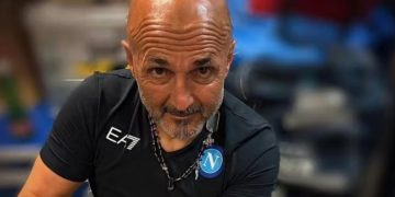Tatuazhi dhe çmimi "Qytetar Nderi" në Napoli, tifozët e Juventusit shprehin pakënaqësi ndaj Spallettit