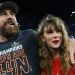 Taylor Swift lançoi albumin e saj të ri, me të gjitha këngët e reja që i kushtohen Travis Kelce.
