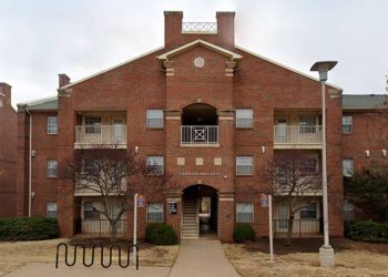 Të shtëna me armë në konviktin e Universitetit Shtetëror të Oklahomës, raportohen të vdekur dhe të plagosur.