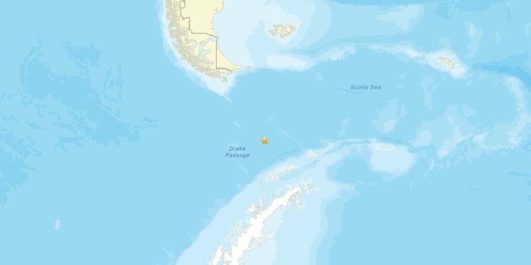 Tërmet të fuqishëm me magnitudë 7.8 godet jugun e Argjentinës, lëshohen paralajmërime për cunam.