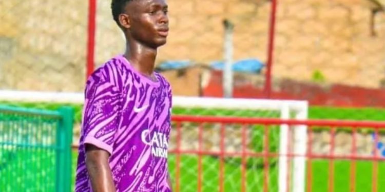 Terror në Afrikë: Familja e futbollistit të talentuar nuk arriti të paguante shumën për lirimin e tij dhe ai vritet nga rrëmbyesit.