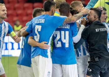 Tirana triumfon në derbin e parë të sezonit, duke e mposhtur Partizanin me tre gola dhe e kalon atë në zonën e ftohtë të renditjes.