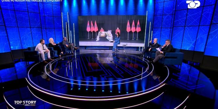 Titulli: "Vështirësitë e sistemit të drejtësisë: Rrëfimi i të afërmes së gjyqtarit Astrit Kalaja thekson ngarkesën e madhe të punës"