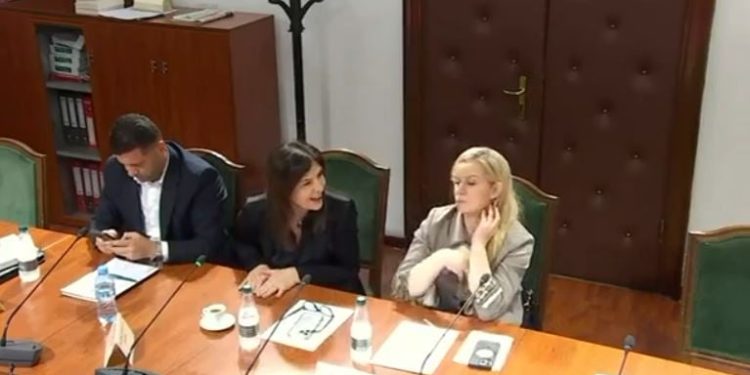 Topalli e pranon me sportivitet rikthimin në komisionet e Kuvendit: "A e pijmë një kafe dhe e mbyllim këtë çështje?"