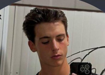 Tragjedia e rëndë për një familje shqiptare në Itali, vëllai i mitur e gjen 19-vjeçarin pa jetë në dhomën e gjumit.