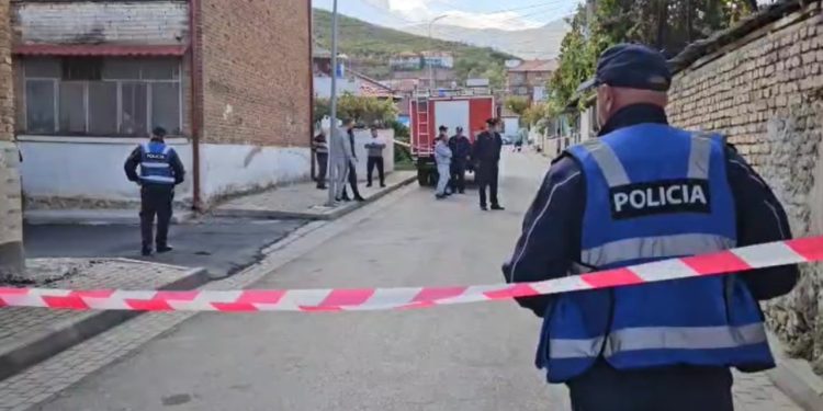 Tragjedia në Maliq, humbin jetën nënë e bir, sot përcillen për në përjetësinë e tyre.