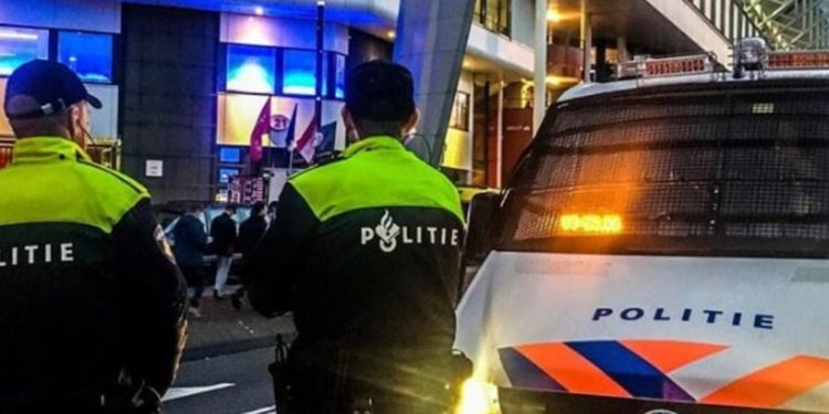 Trazira në Eindhoven, arrestohen 180 tifozë të Napolit, autoritetet i lëshojnë në shtëpi.