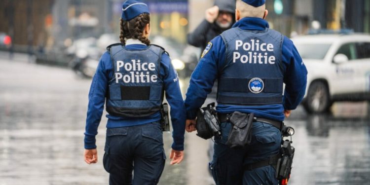 Tre persona neutralizohen nga autoritetet, pas identifikimit të një plani për të sulmuar kryeministrin belg.