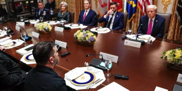 Trump i paralajmëron Zelenskyt: Lini përpjekjet për Donbasin ose do të përballeni me pasoja të rënda