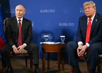 Trump ironizon Putinin pas përgjigjes së tij ndaj sanksioneve të reja amerikane: "Le të presim gjashtë muaj".