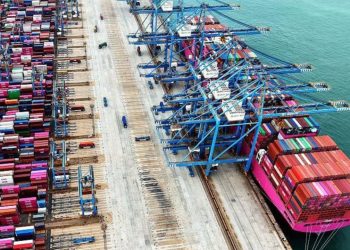 Trump njofton tarifa 100% për produktet kineze, Pekini: Po shkelni rregulla të dyfishta. Nuk kemi frikë nga tensionet tregtare.