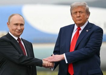 “Trump po bën bllof për raketat drejt Ukrainës,” thotë këshilltari i Putin: Europa nuk është e përgatitur për luftë, sipas incidenteve të fundit me dronë.