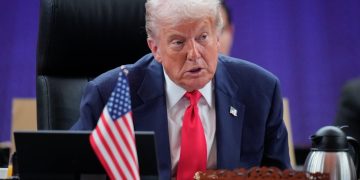 Trump vendos kufizime për numrin e emigrantëve që do të pranohen në SHBA, duke i dhënë përparësi…