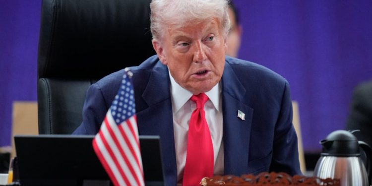 Trump vendos kufizime për numrin e emigrantëve që do të pranohen në SHBA, duke i dhënë përparësi…