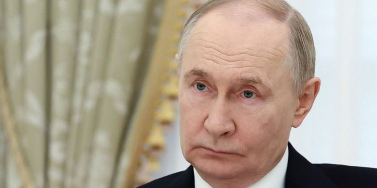 Trump vendosi sanksione ndaj kompanive ruse të naftës, Rusia reagon: Nëse SHBA-të vazhdojnë si qeveritë e kaluara, do të dështojnë.