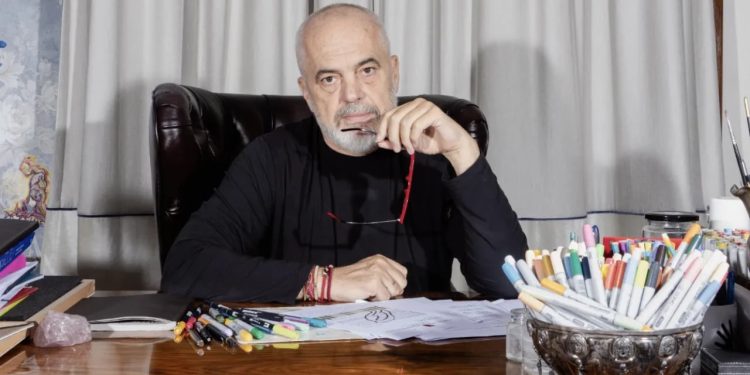 “Udhëheqësi artistik i Shqipërisë”/ “The Times” dedikim për kryeministrin: Edi Rama impresionon galerinë me vizatimet e tij të ëndrrave të hapura.