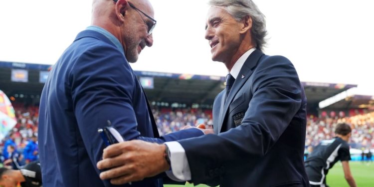 United po shqyrton mundësinë e shkarkimit të Amorim, me drejtuesit që janë gati ta zëvendësojnë atë me trajnerin e shpallur kampion Europe.