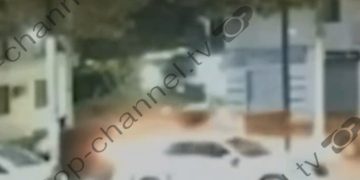 VIDEO/ I dehur pas timonit shkakton vdekjen e një 17-vjeçari në Vlorë, TCH publikon pamjet, momenti kur shoferi i ‘Porsche’ përplaset me të rinjtë.