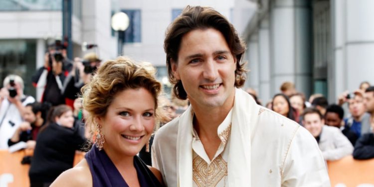 VIDEO/ Ish-bashkëshortja e Justin Trudeau reagon për herë të parë në lidhje me romancën e ish-kryeministrit të Kanadasë me këngëtaren Katy Perry.