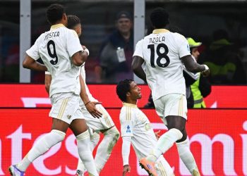 Video/ Milani bën një hap të gabuar në garën për titull, duke barazuar në fund me një skuadër që nuk kishte asnjë fitore.