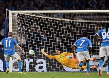 Video/ Një penallti e diskutueshme dhe katër gola, Napoli mposht Interin dhe ngjitet në krye të Serie A