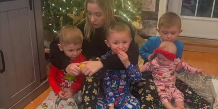 Viktima e dhunës nga partneri la pas katër fëmijë, mikesha e 29-vjeçares shqiptare organizon një veprim të ndjerë për t'i mbështetur ata.