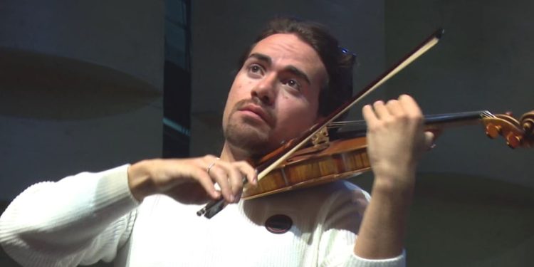 Violinisti italian Giuseppe Gibboni në Tiranë/ Shfaqja e tij këtë të enjte